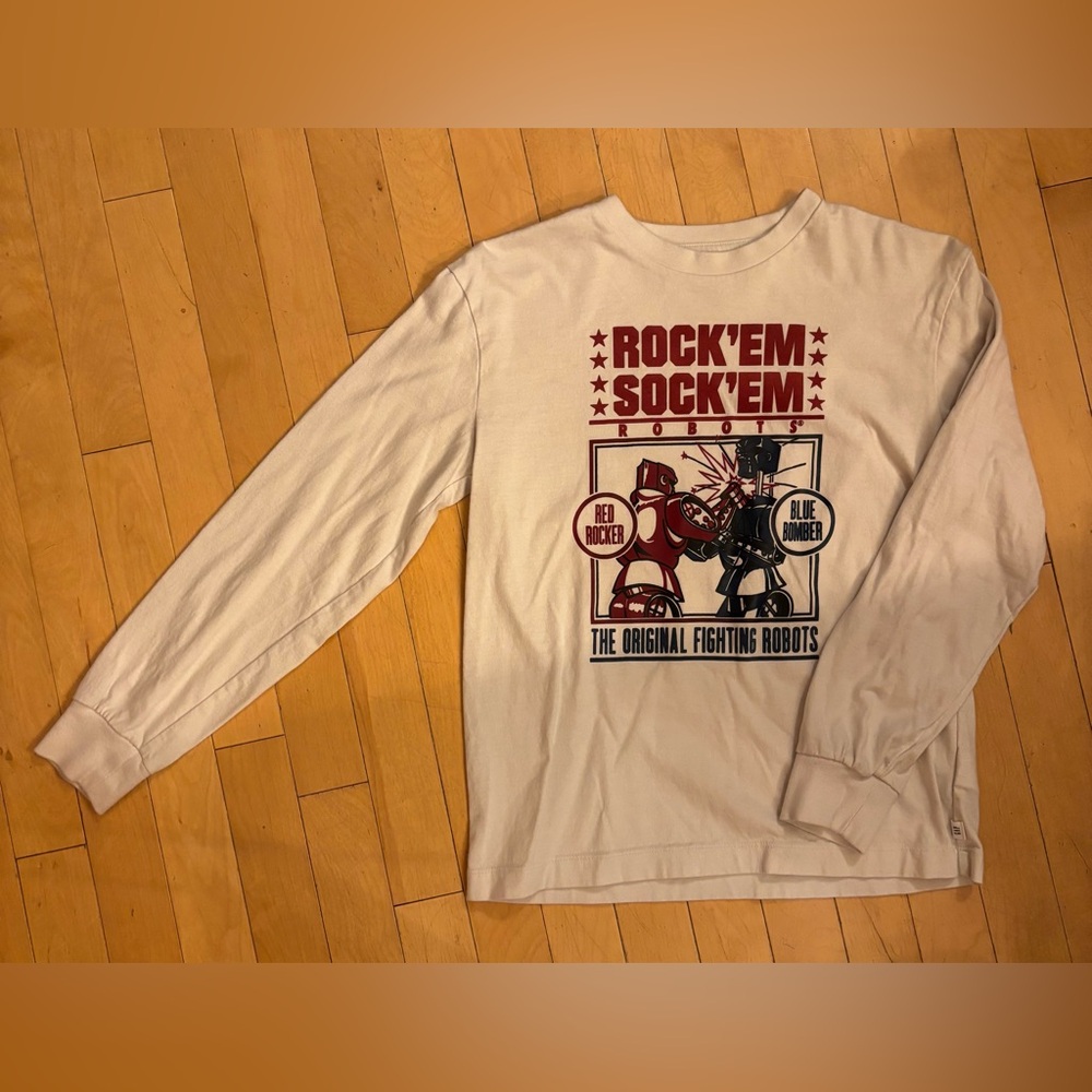 GAP Rock'em Sock'em Robots Cream Long Sleeve Tee